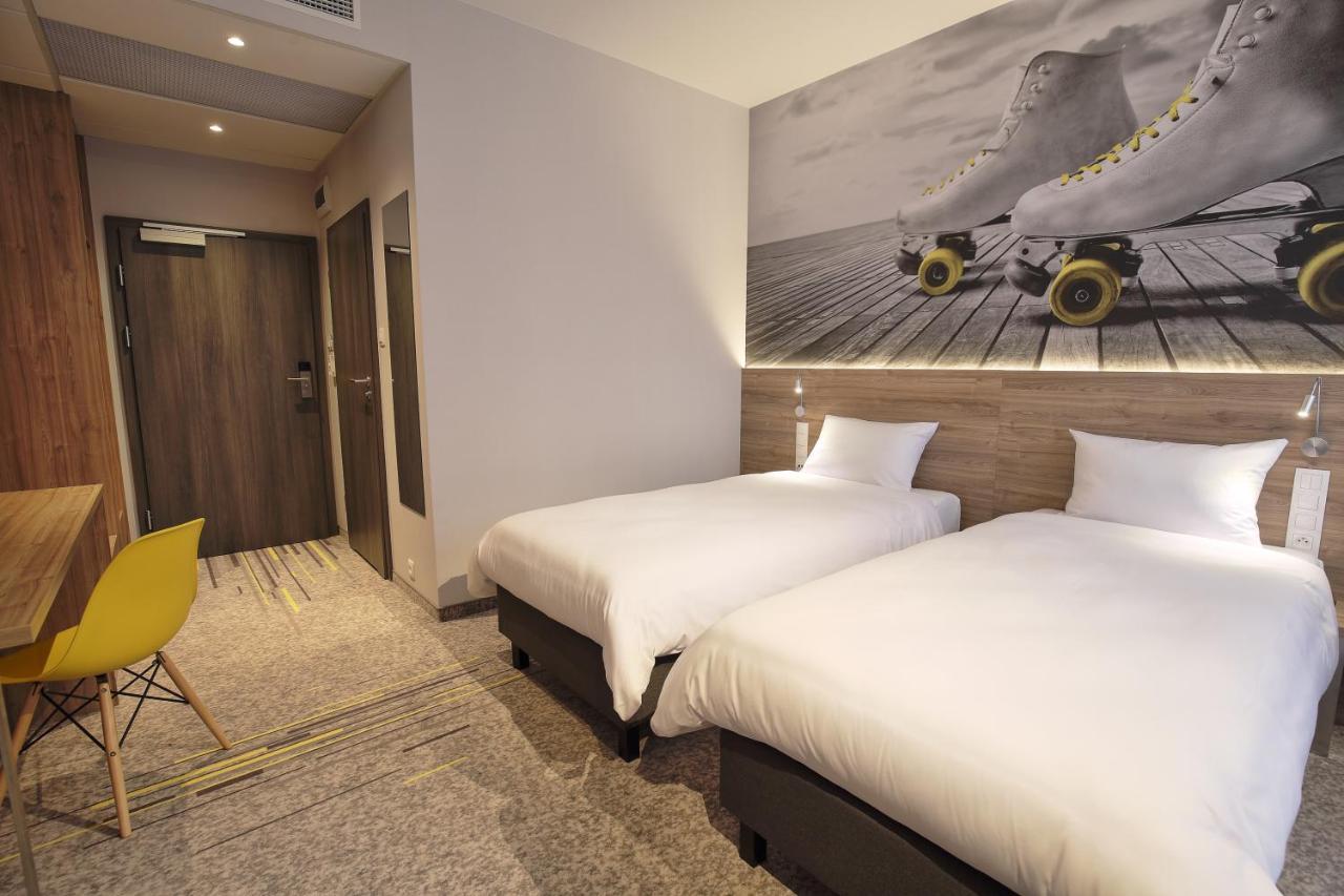 Active Hotel Wrocław Buitenkant foto