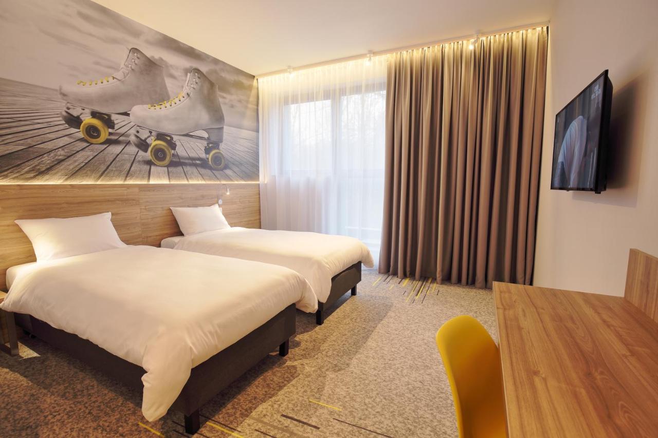 Active Hotel Wrocław Buitenkant foto