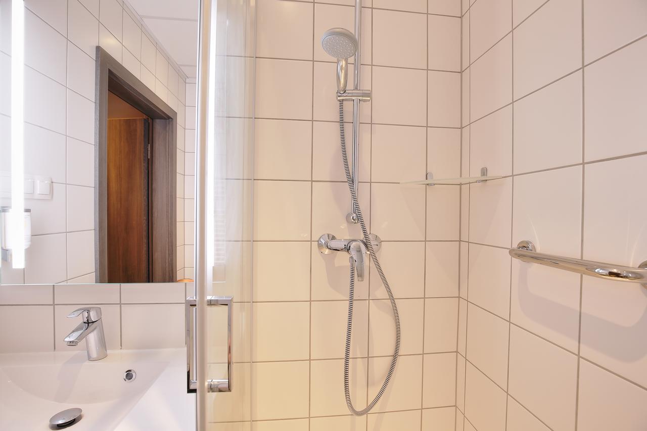 Active Hotel Wrocław Buitenkant foto