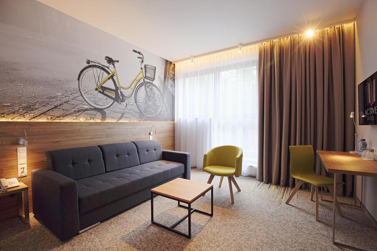 Active Hotel Wrocław Buitenkant foto