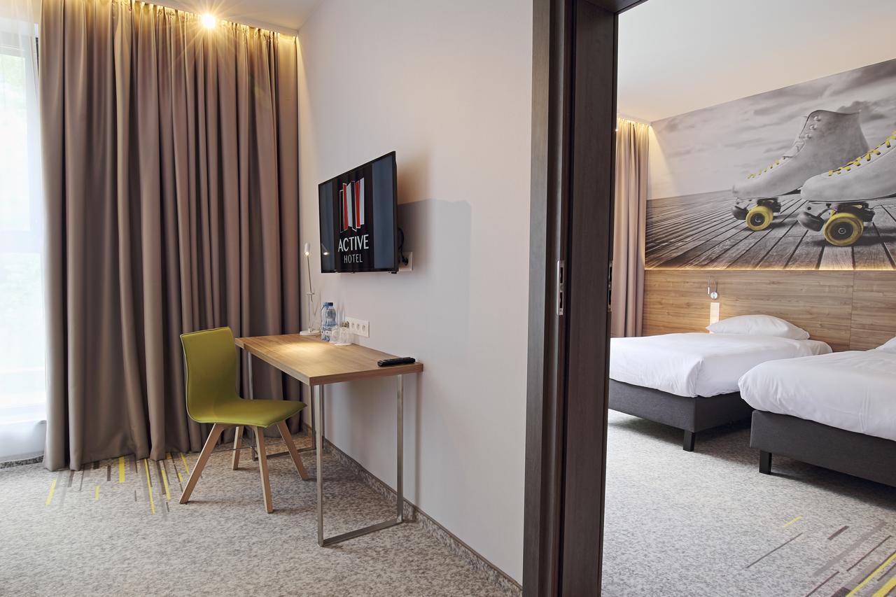 Active Hotel Wrocław Buitenkant foto